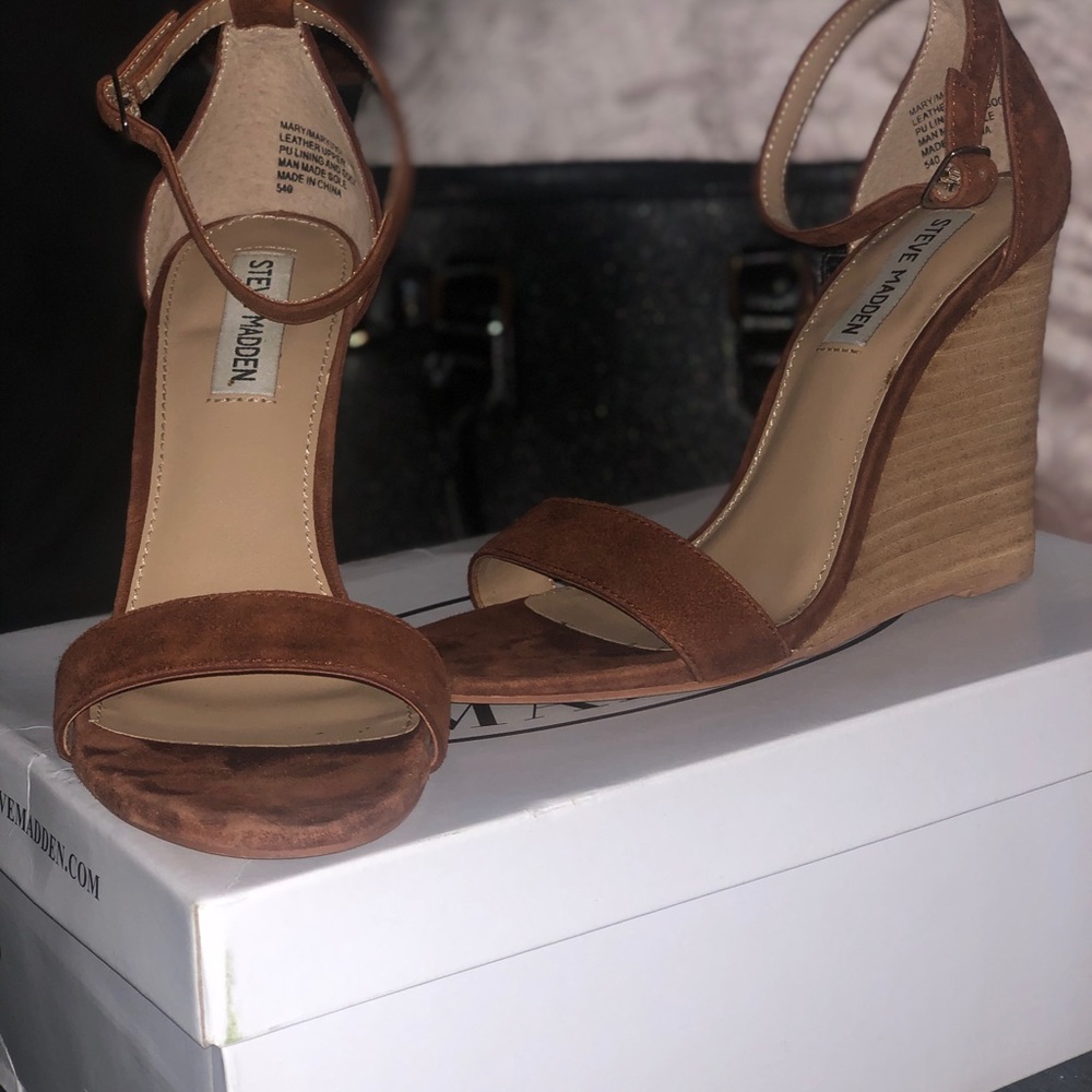 Steve Madden Chestnut Wedge Heels